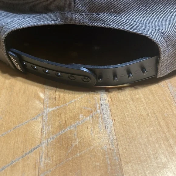 Neff hat - Picture 4 of 6